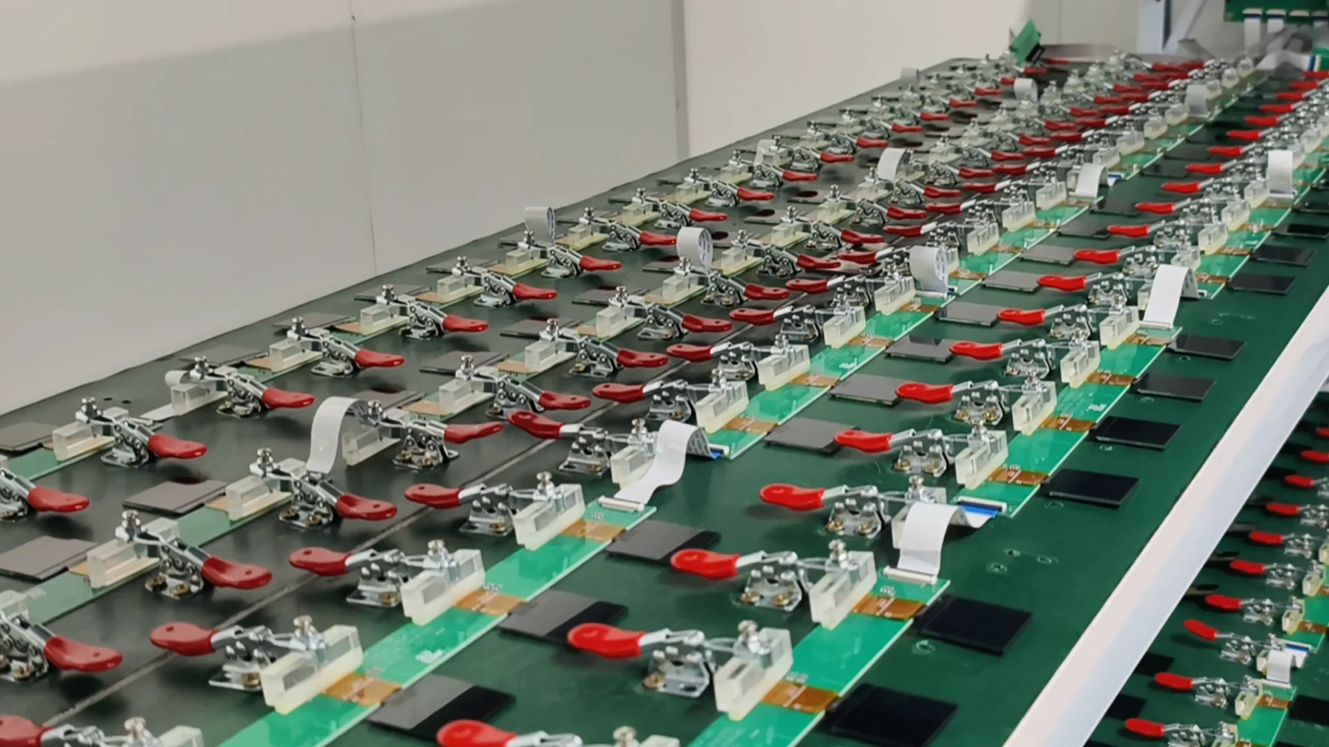 راهنمای طراحی دمای محیط TFT: مشاوره حرفه ای از CNK Electronics